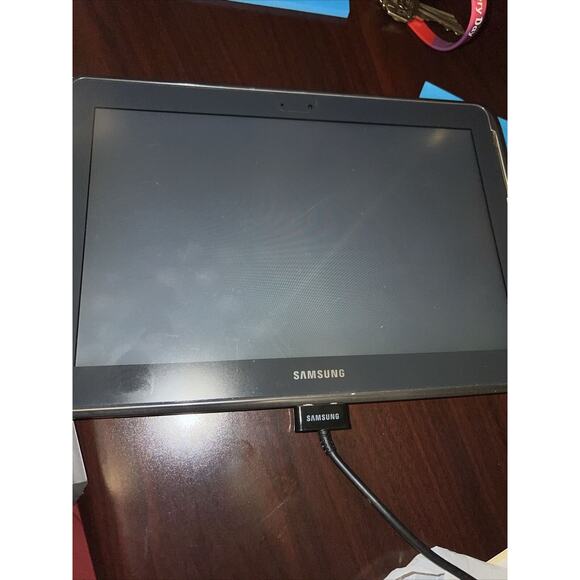 Samsung Galaxy Tablet Bundle 16GB Wi-Fi 4G 8 inch Black FOR PARTS NOT WORKING - Picture 1 of 8